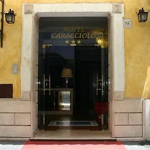 Caracciolo Отель